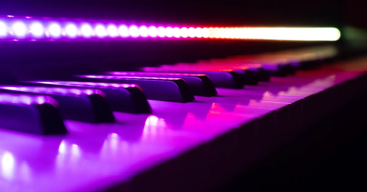 Sử dụng công cụ hỗ trợ LedPiano để học đàn Piano 